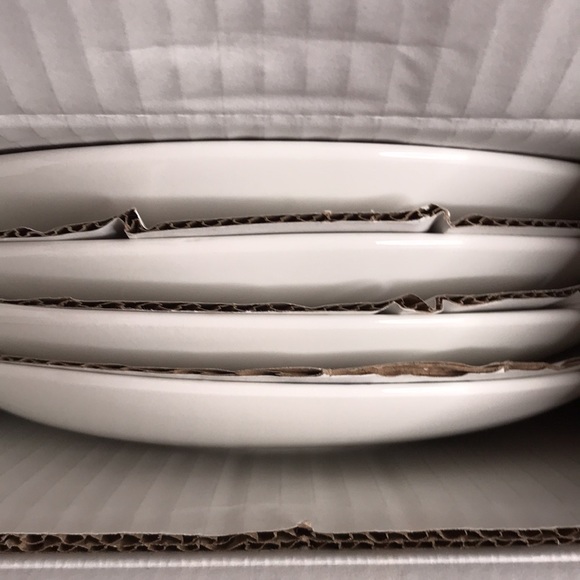 Pottery Barn Peanuts Trick or Treat Charlie Brown Halloween Salad Plates - 4 🎃 - Picture 12 of 16